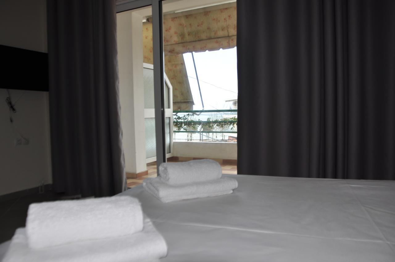 Zotos Apartment Himare Exteriör bild